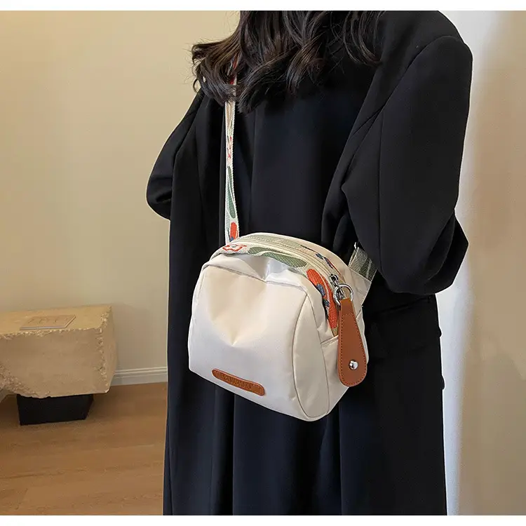 Women's Crossbody Bag Canvas Spring 2026 — feature 44