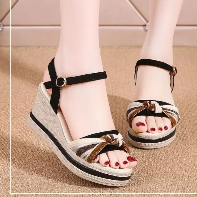Wedge leather sandals for women 2024 Summer new all-match buckle high heel platform increased casual outdoor slippers - Image 5