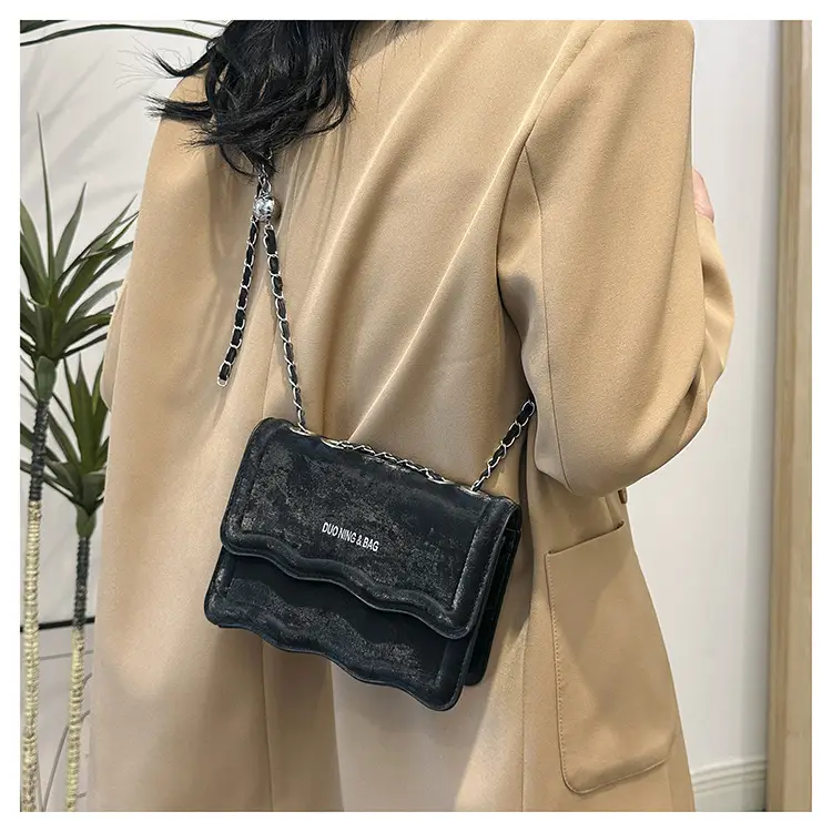 Light Blue Chain Shoulder Bag for Women 2024 Spring Summer — feature 15