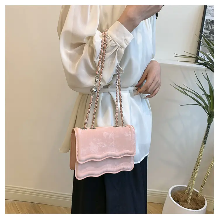 Light Blue Chain Shoulder Bag for Women 2024 Spring Summer — feature 7