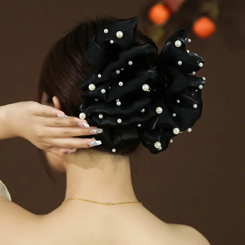 Black Pearl Embellished Hair Clip for Women - Image 4