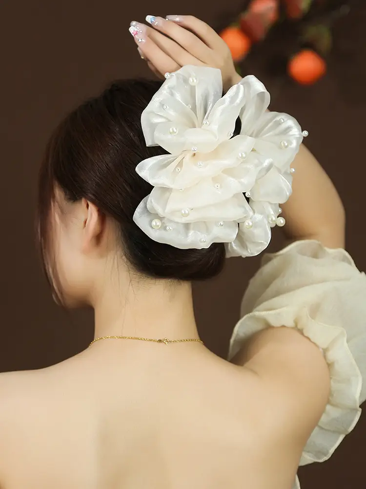Black Pearl Embellished Hair Clip for Women — feature 12