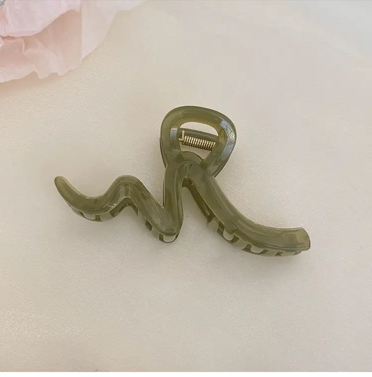 Women's Large Hair Clip for Volume & Grip — feature 5