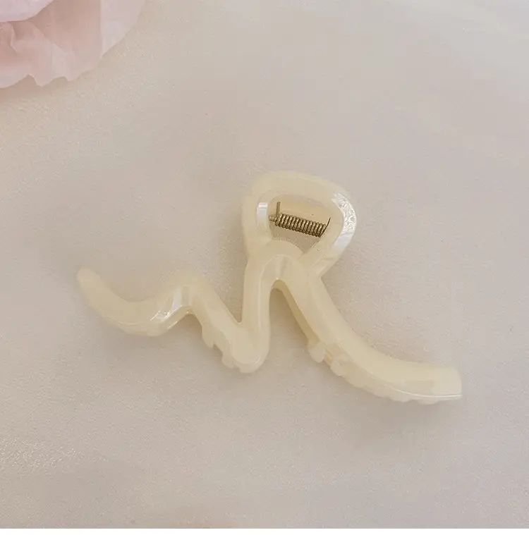 Women's Large Hair Clip for Volume & Grip — feature 6