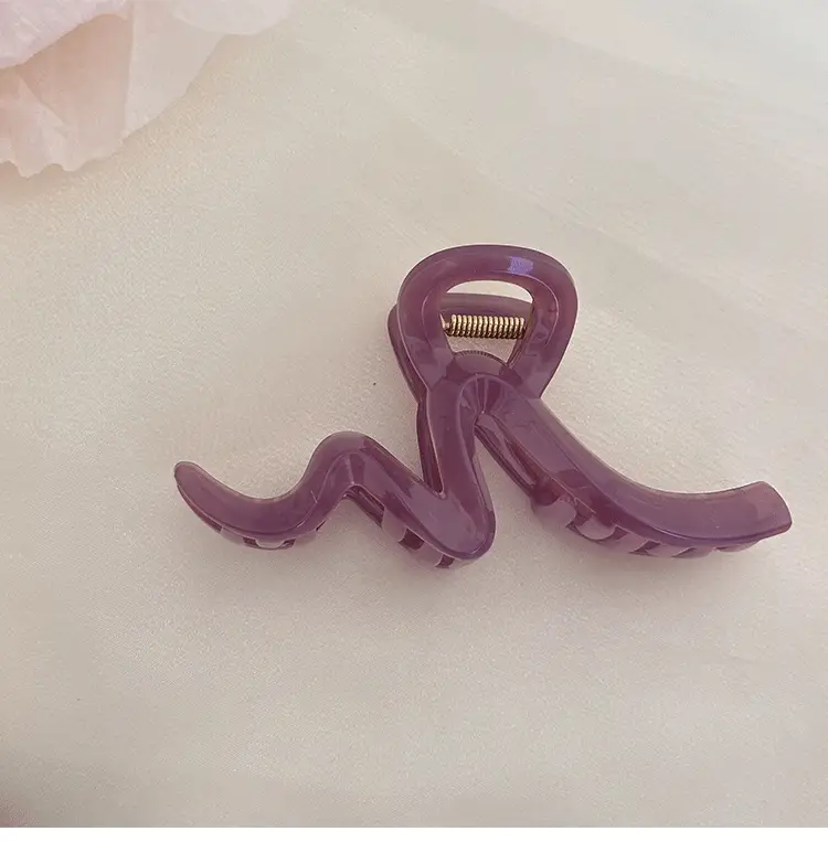 Women's Large Hair Clip for Volume & Grip — feature 8