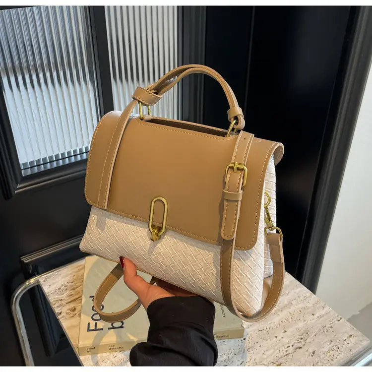 Women's Beige White Textured Shoulder Bag with Gold Clasp — feature 20