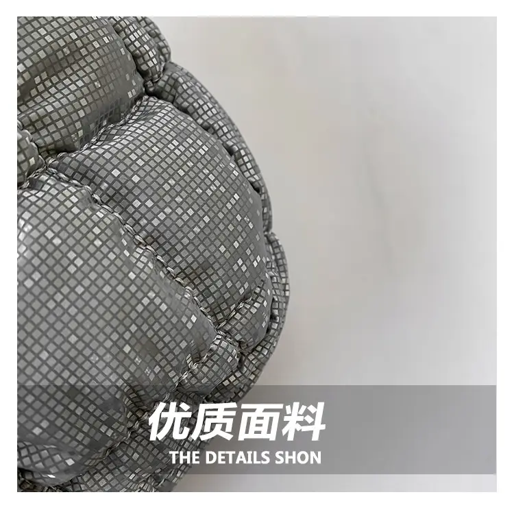 2024 Trendy Pleated Handbag with Crossbody Strap — feature 5