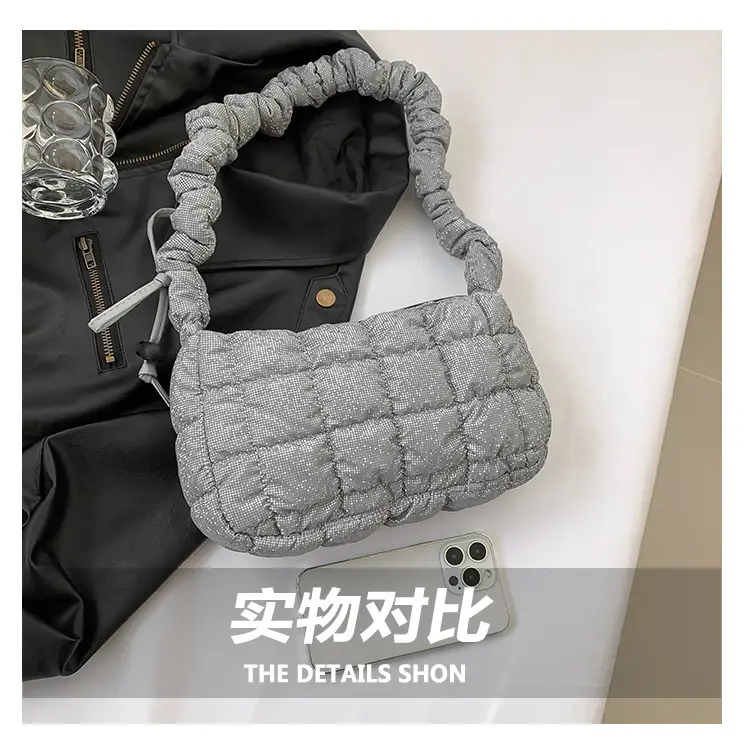 2024 Trendy Pleated Handbag with Crossbody Strap — feature 6