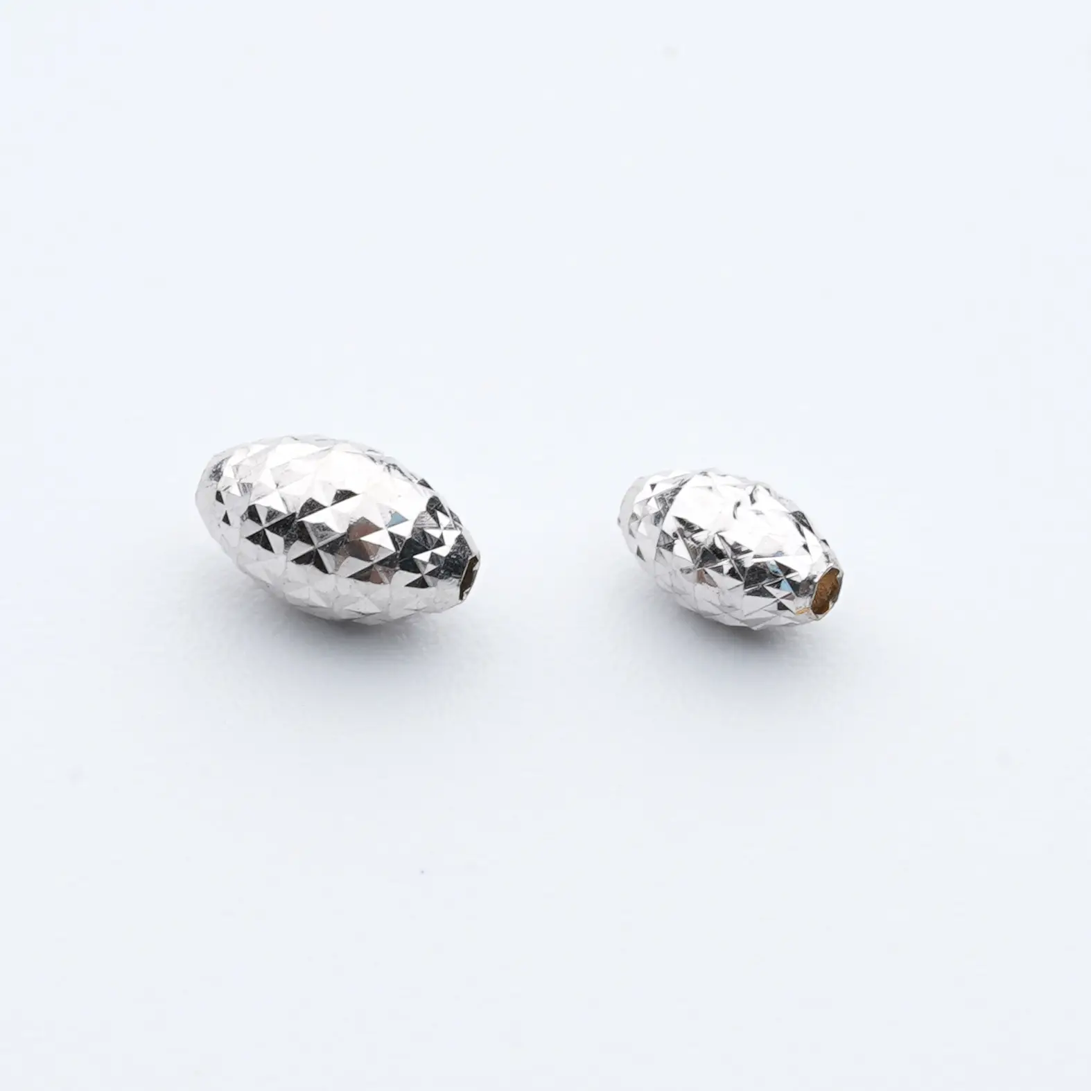 18K Gold Pineapple Beads Gold Accessories Au750 — feature 4