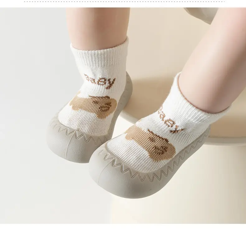 Baby Face Socks for Newborns Brown Non-Slip Indoor Wear β feature 9
