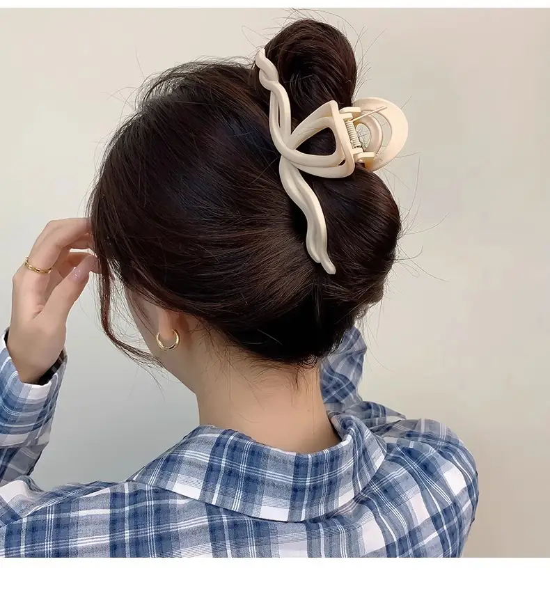 14cm Shark Clip Hairpin for Women 2024 — feature 15