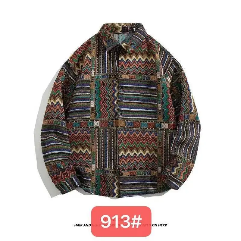 913