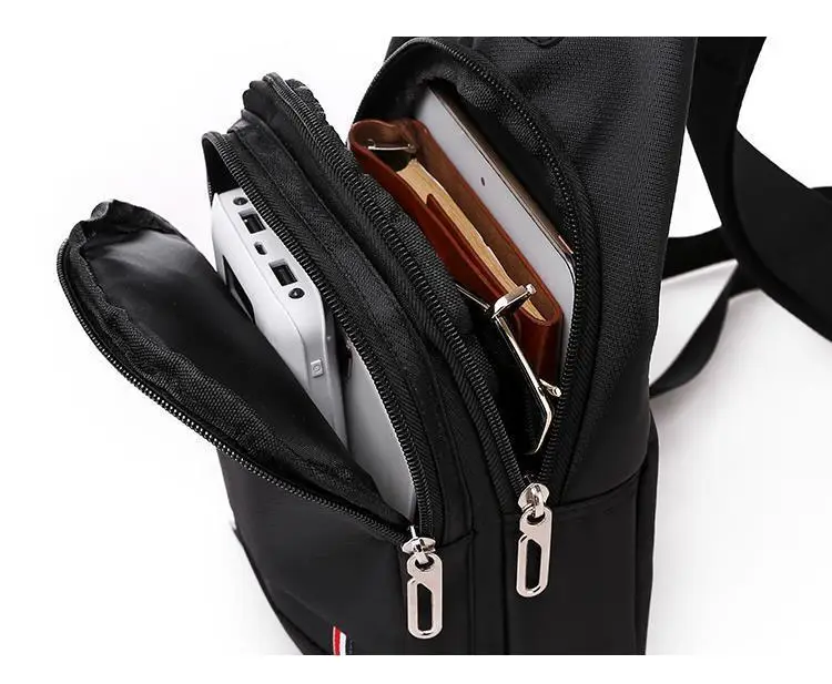 Men Waterproof Casual Shoulder Bag with Earphone Hole — feature 10