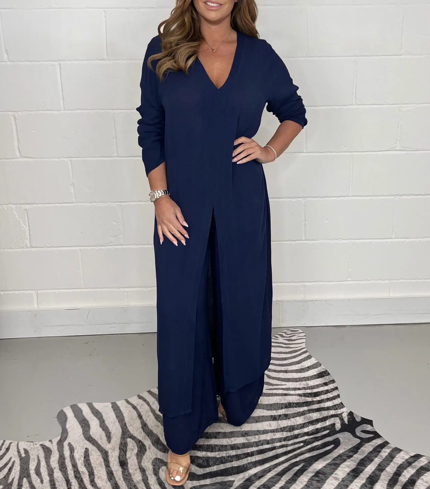 Women V-neck Long Sleeve Split Wide Pants Suit Solid Color — feature 2