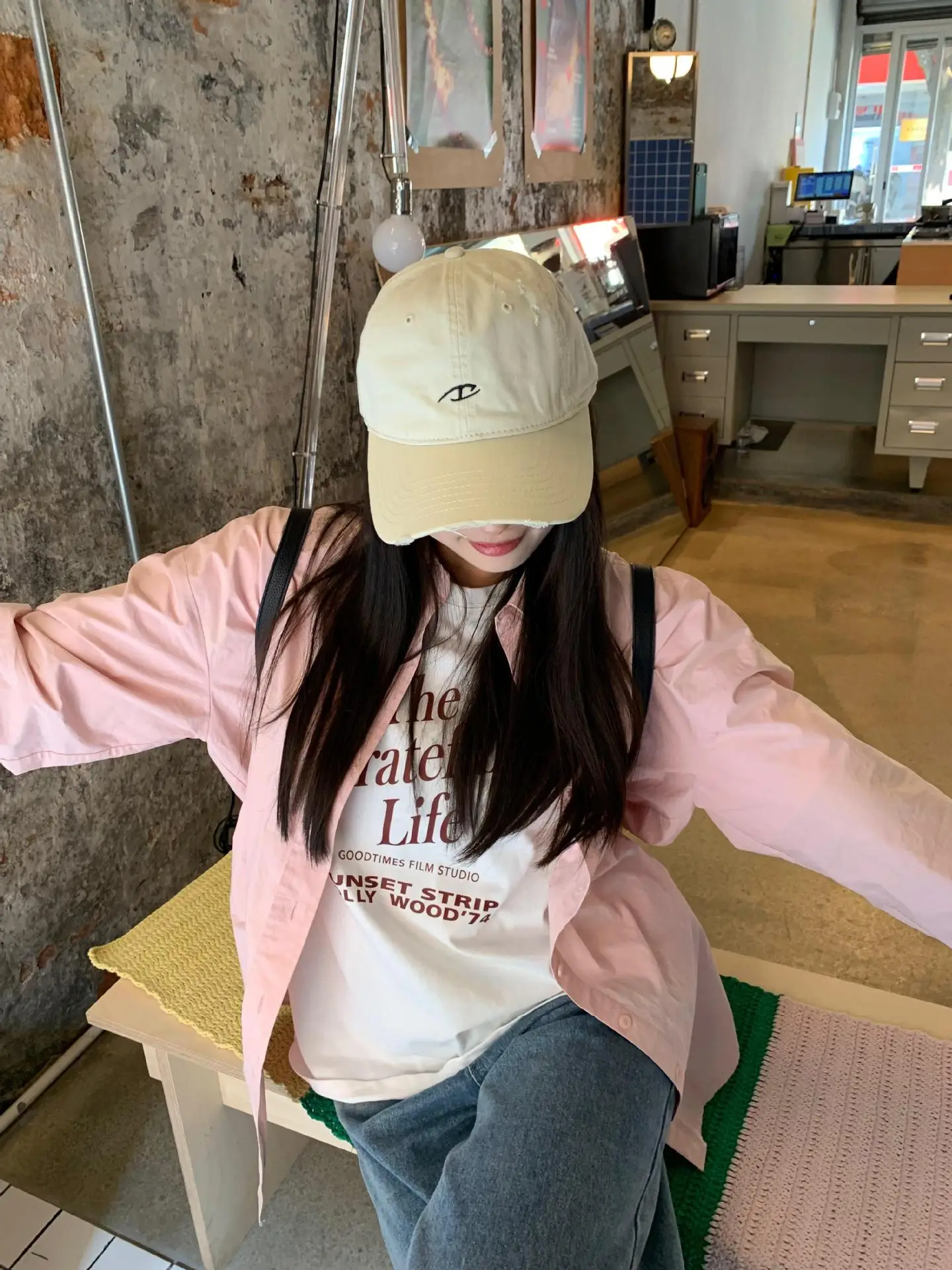 Women Embroidered Duckbill Cap Face-Slimming Baseball Cap — feature 18