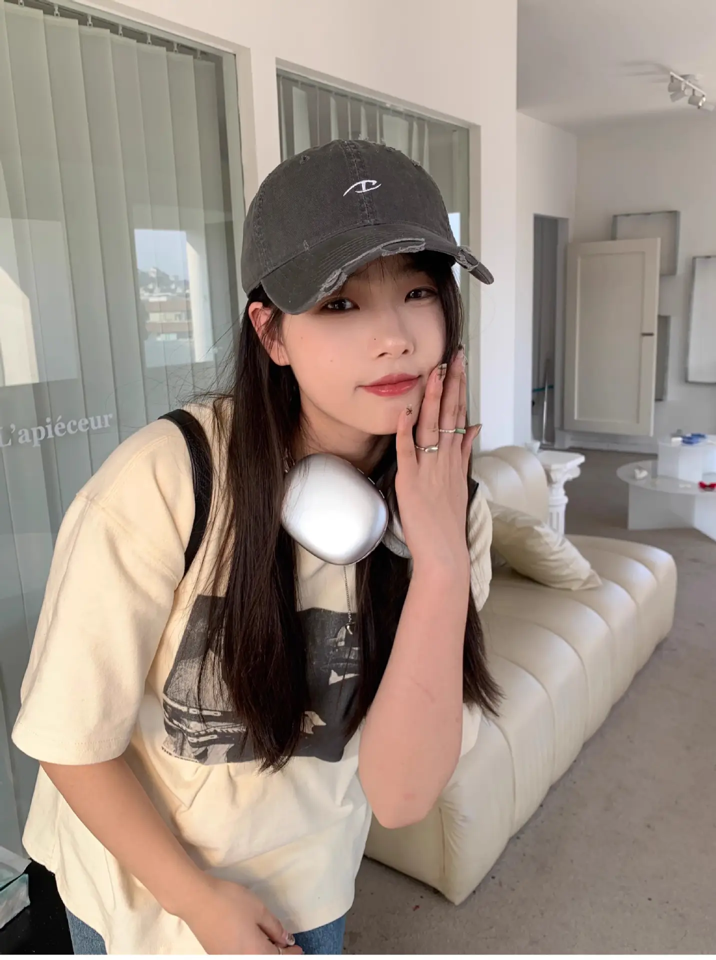 Women Embroidered Duckbill Cap Face-Slimming Baseball Cap — feature 21