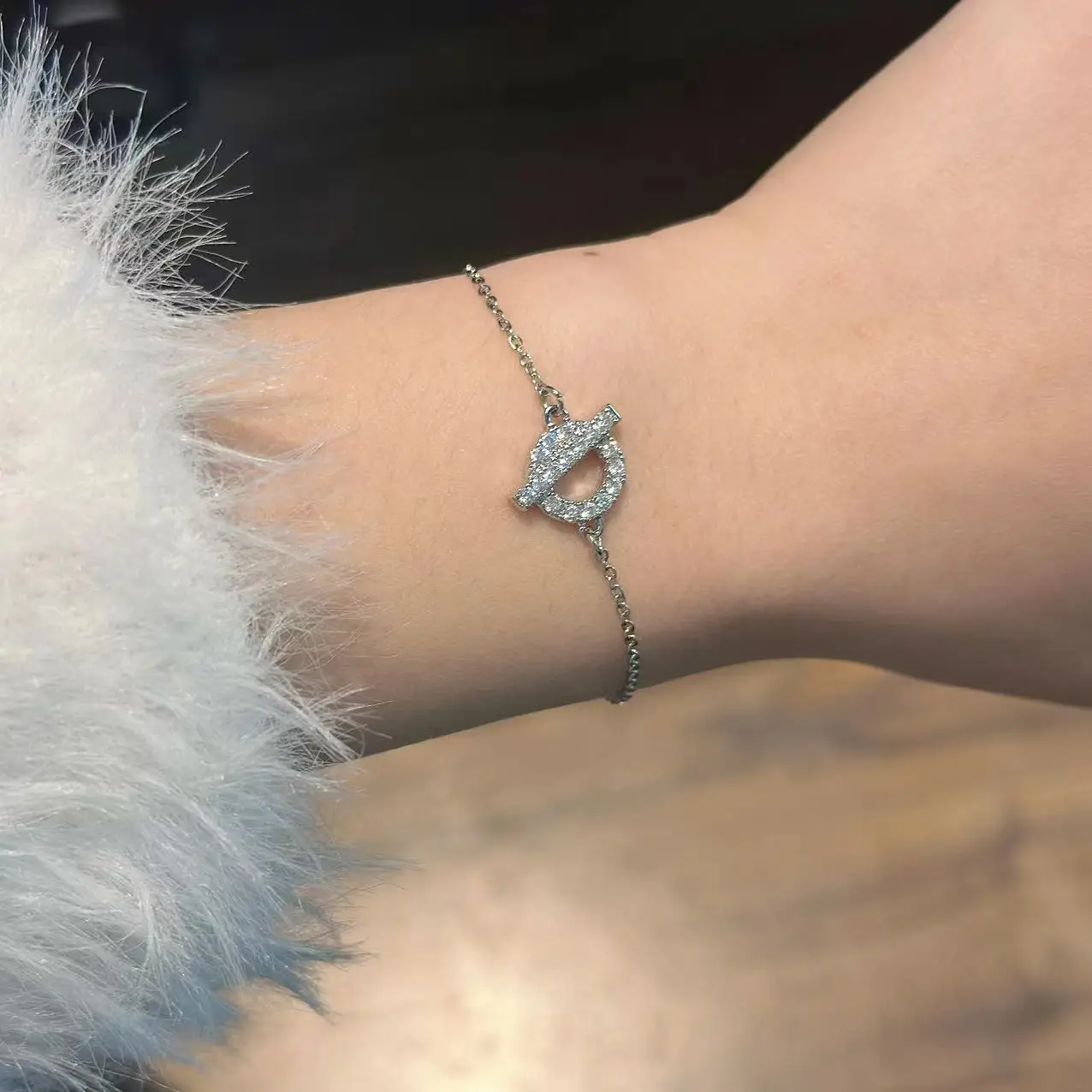 Small Q-Pig Nose Diamond Bracelet for Women - Image 4