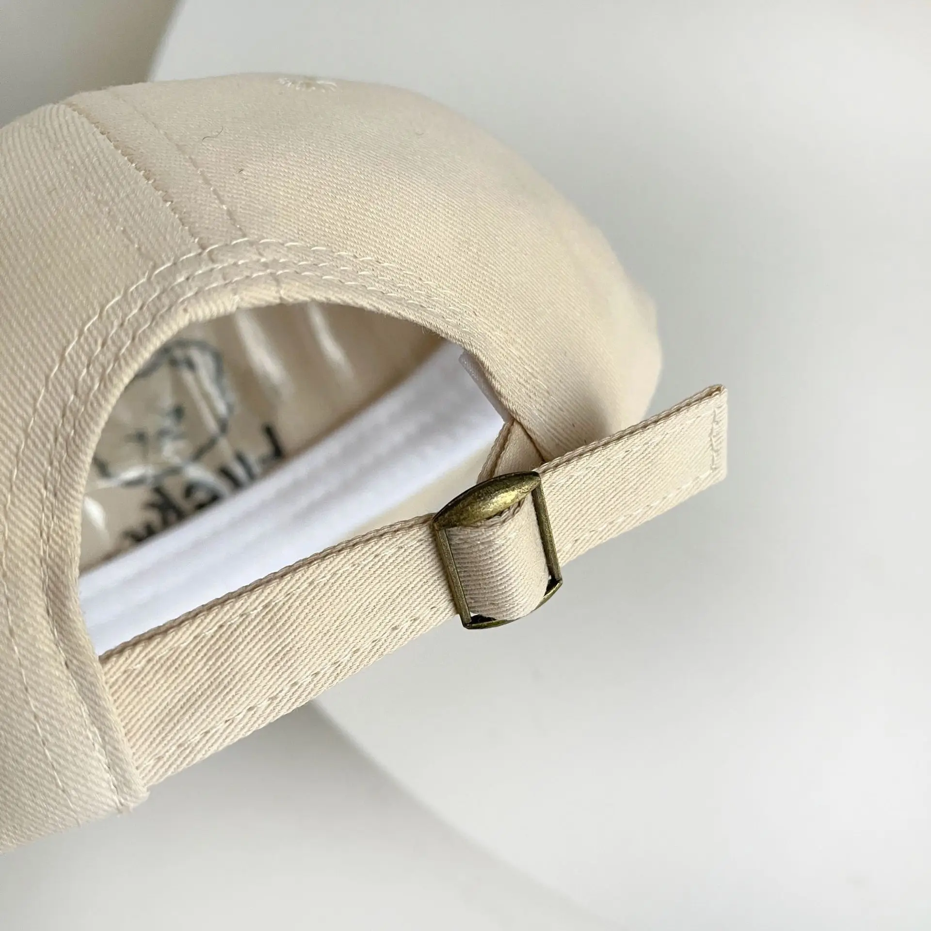 Baby "Lucky" Beanie Cap Beige Spring Autumn β feature 10