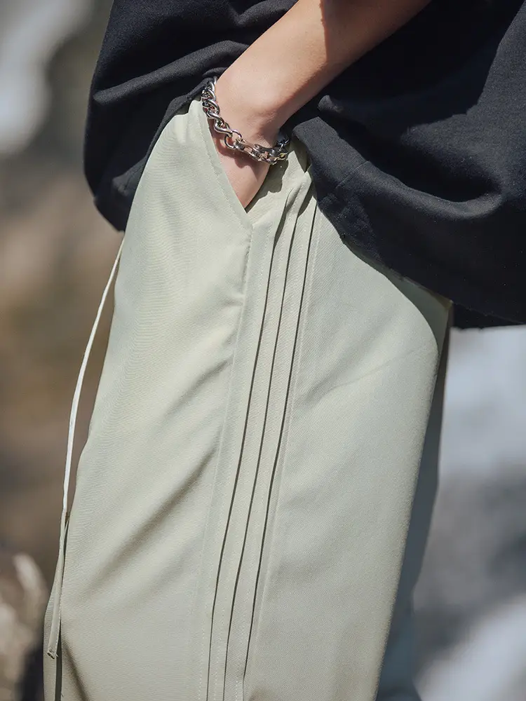 Men Ice Silk Loose Wide Sports Pants Black
