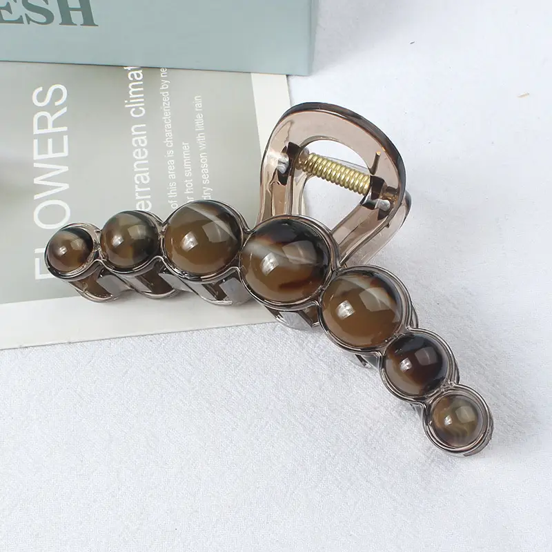 New Style Amber Pearl Hair Clip with Large Back Head - Image 7