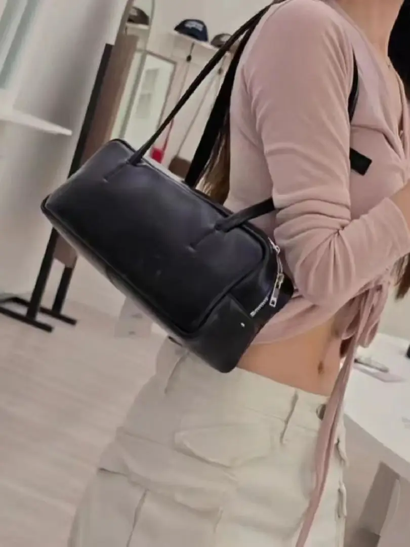 Women Shoulder Bag Brown Leather Satchel 2025 — feature 18