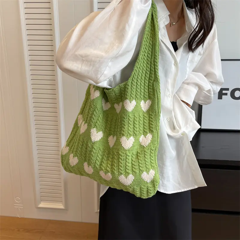 Heart-Shaped Knitted Women's Shoulder Bag - Image 7