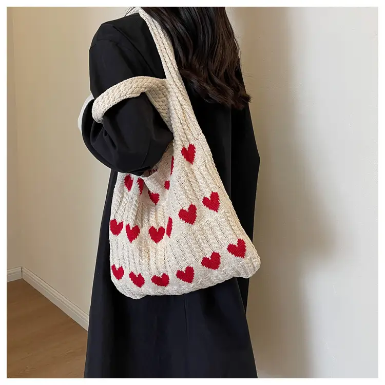 Heart-Shaped Knitted Women's Shoulder Bag — feature 22