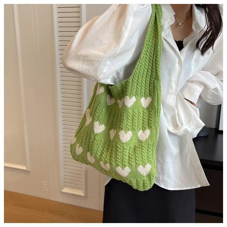 Heart-Shaped Knitted Women's Shoulder Bag — feature 25
