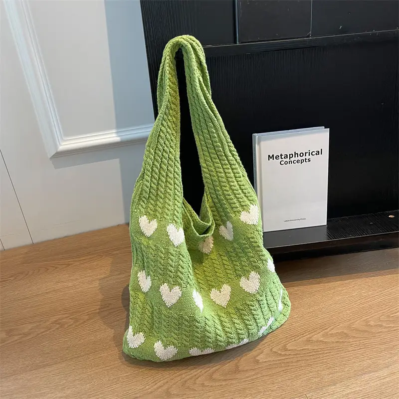 Heart-Shaped Knitted Women's Shoulder Bag - Image 3