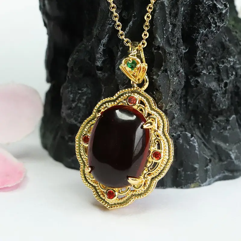 Guan Yu Natural Amber Pendant Necklace for Women — feature 8