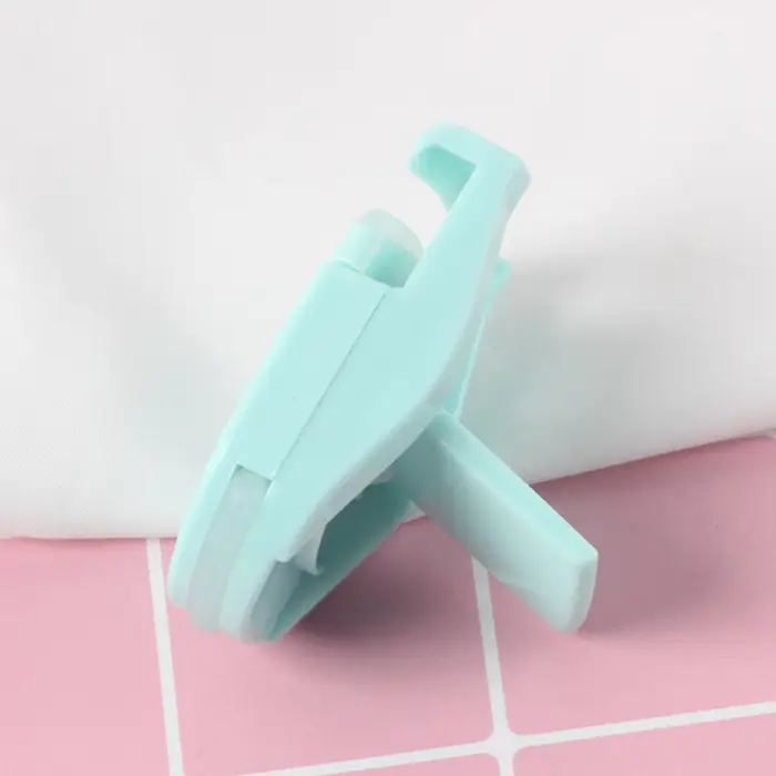 Portable Eyelash Curler Pink & Mint — feature 8