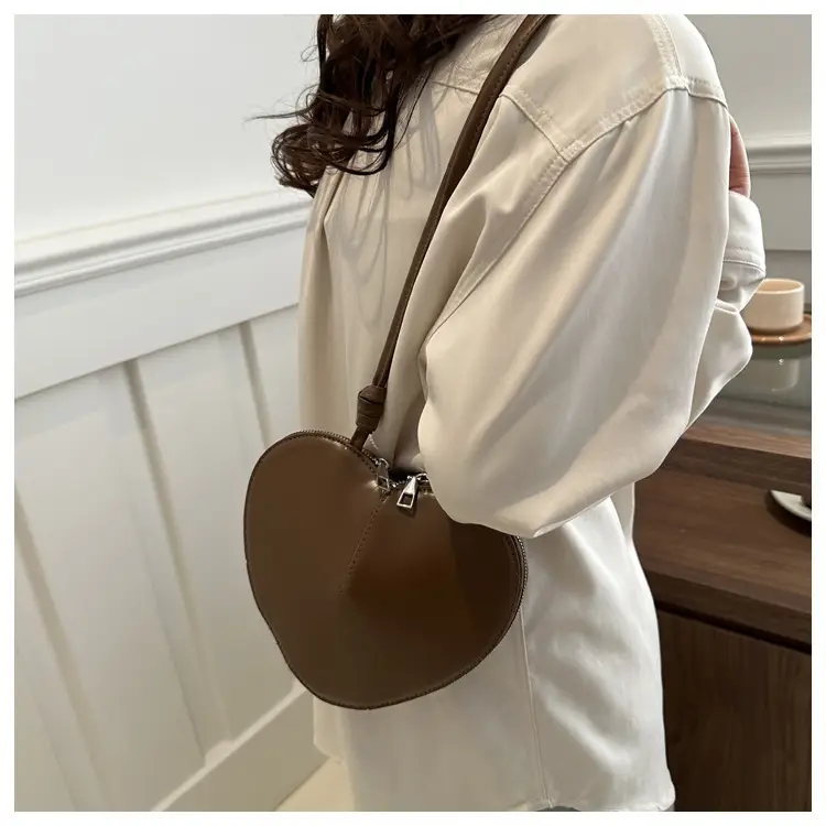 Women Heart-Shaped Underarm Bags 2024 Summer — feature 13