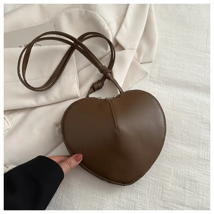 Women Heart-Shaped Underarm Bags 2024 Summer — feature 28