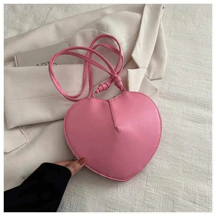 Women Heart-Shaped Underarm Bags 2024 Summer — feature 31