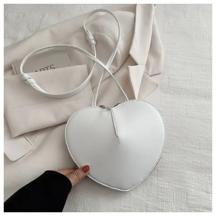 Women Heart-Shaped Underarm Bags 2024 Summer — feature 33