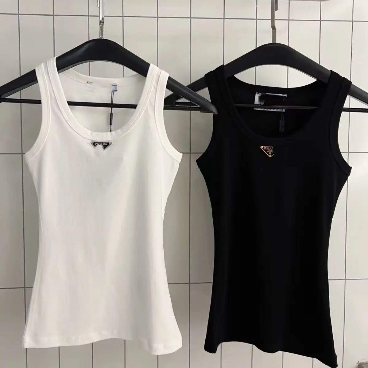 Black Vest Slim Fit Stretch Metal Label Versatile Suspender — feature 4