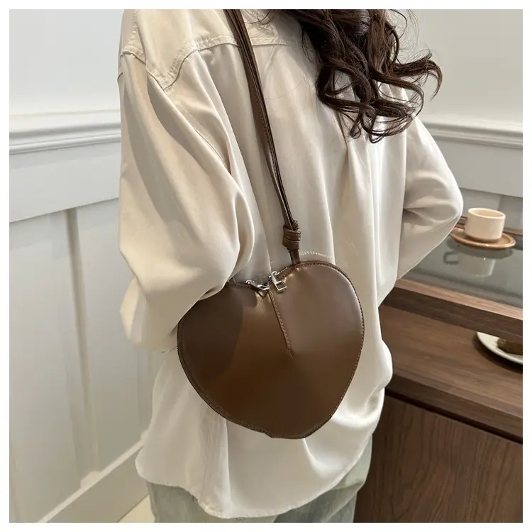 Pink Heart Shoulder Bag for Women Valentine's Day — feature 10