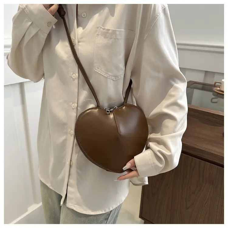 Pink Heart Shoulder Bag for Women Valentine's Day — feature 11