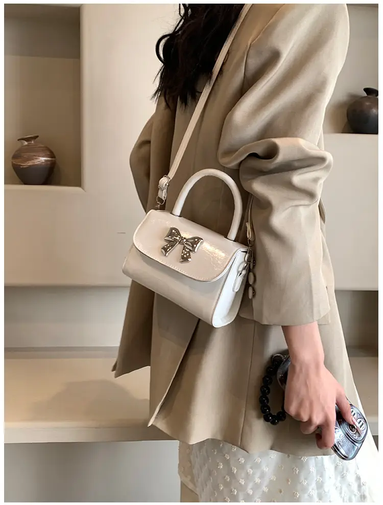 White Bowknot Shoulder Messenger Bag 2024 — feature 16