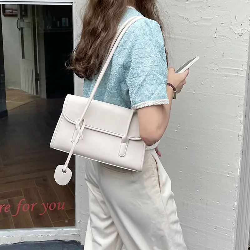 Green French Niche Shoulder Bag for Women 2023 — feature 11