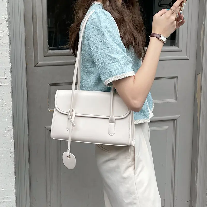 Green French Niche Shoulder Bag for Women 2023 — feature 12