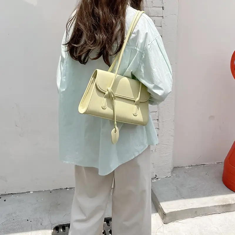 Green French Niche Shoulder Bag for Women 2023 — feature 17