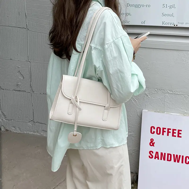 Green French Niche Shoulder Bag for Women 2023 — feature 27
