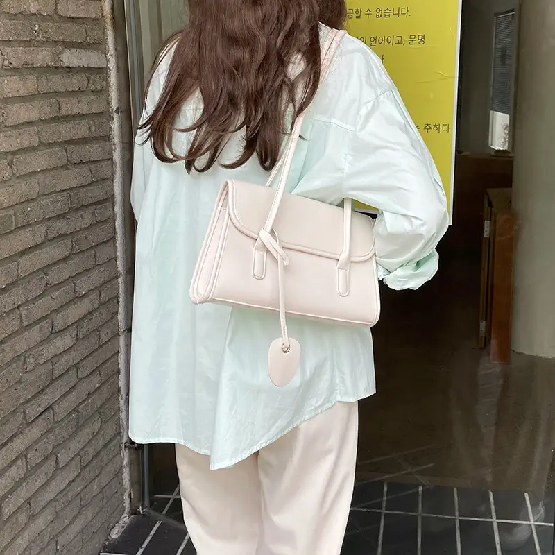 Green French Niche Shoulder Bag for Women 2023 — feature 9