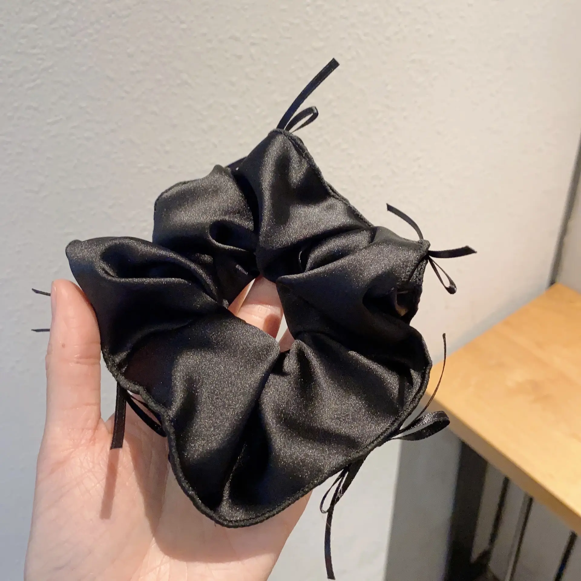 Black Satin Hair Ring with Ties for Women — feature 5