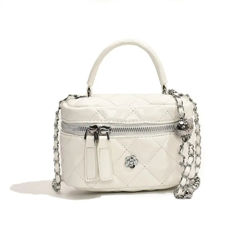 Diamond Pattern Chain Shoulder Bag for Women 2026 - Image 8