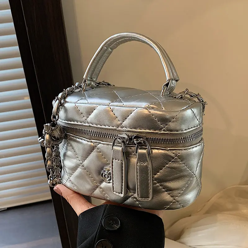 Diamond Pattern Chain Shoulder Bag for Women 2026 - Image 2