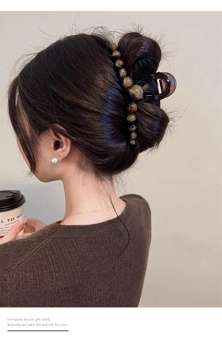 Retro Bead Hairpin with Shark Clip Design — feature 4