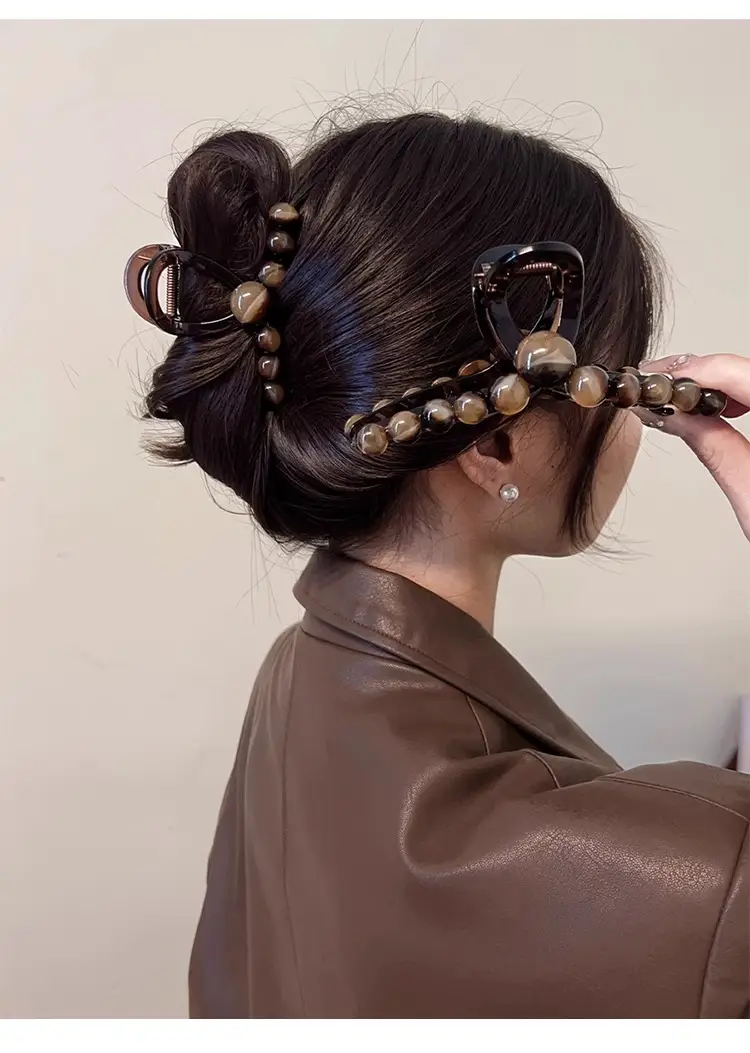 Retro Bead Hairpin with Shark Clip Design — feature 9