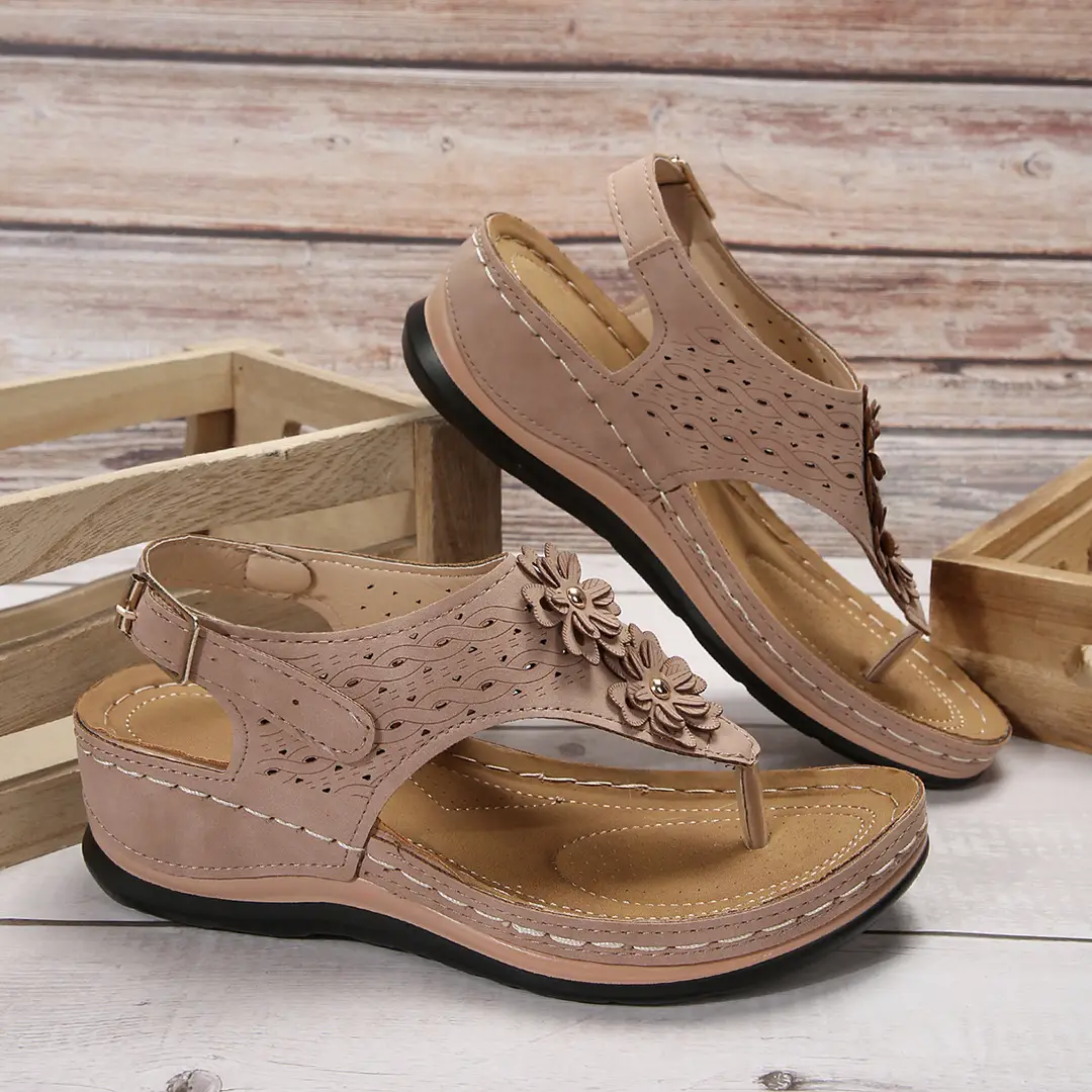 Outer size cross-border summer flip flops flower muffin bottom slippers plus size casual women's rubber sandals buckle sandals — feature 2